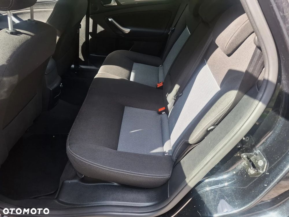 Ford Mondeo 2.0 TDCi Business Edition - 10