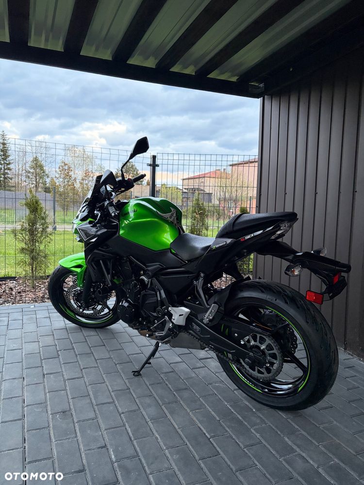 Kawasaki Z 650 - 12