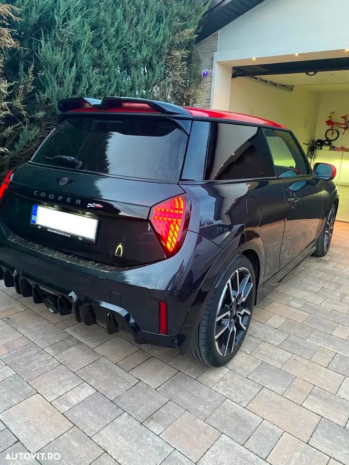 MINI John Cooper Works 2025 — imagine 3