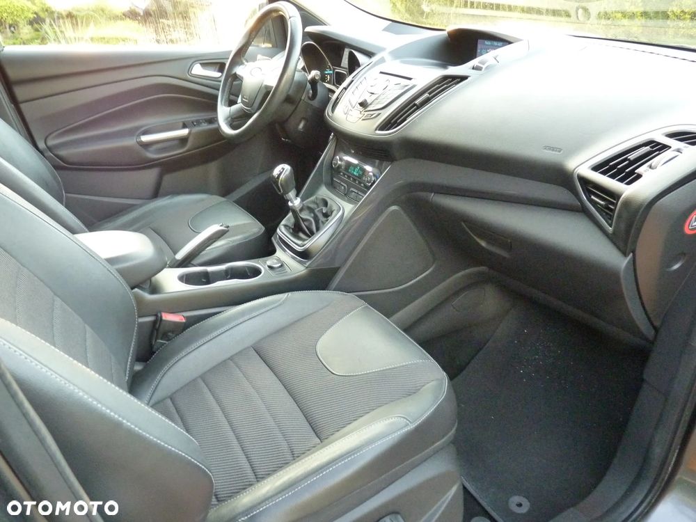 Ford Kuga 2.0 TDCi 2x4 Titanium - 7