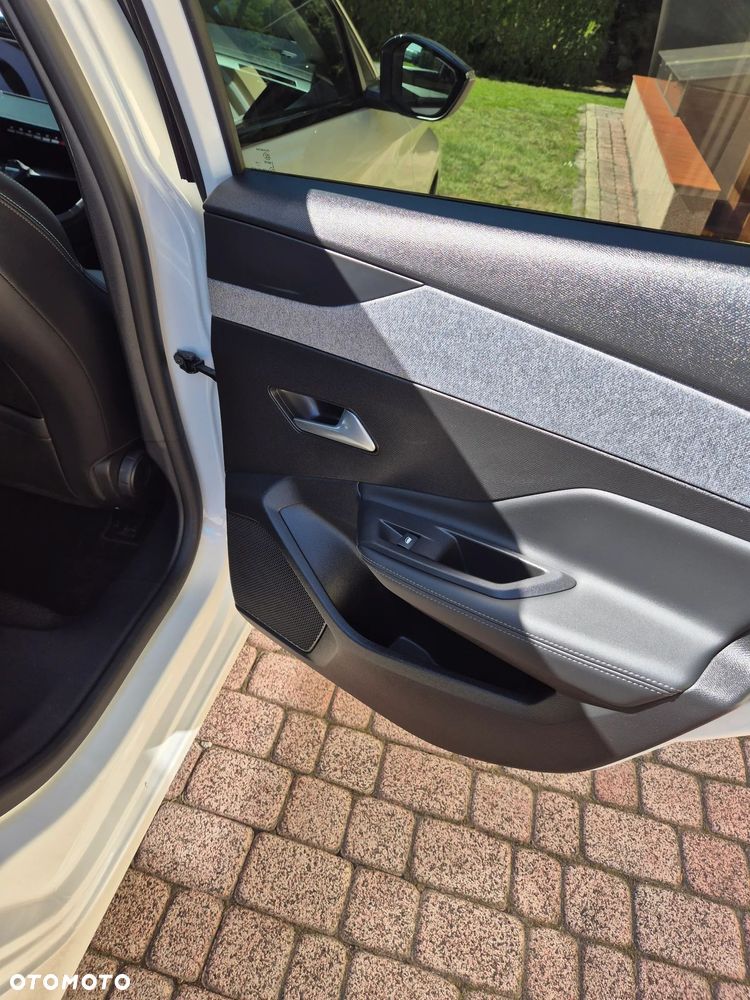 Peugeot 308 BlueHDi 130 EAT8 Stop & Start Allure Pack - 13