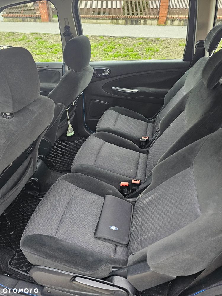 Ford Galaxy 2.0 Ghia - 7
