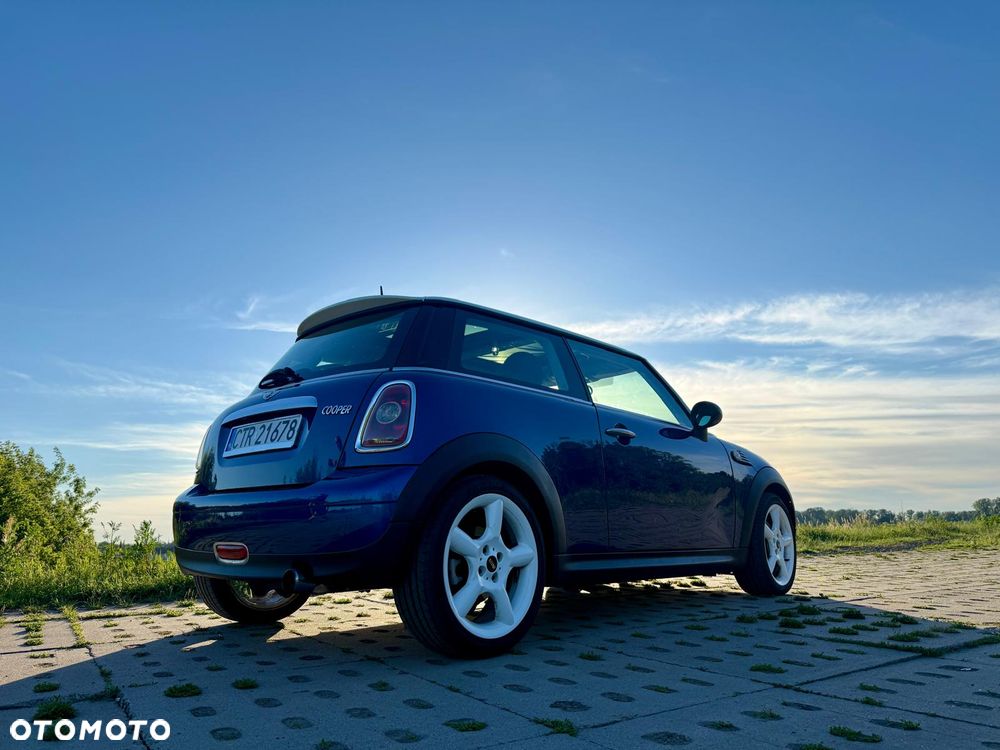 MINI Cooper Standard - 12