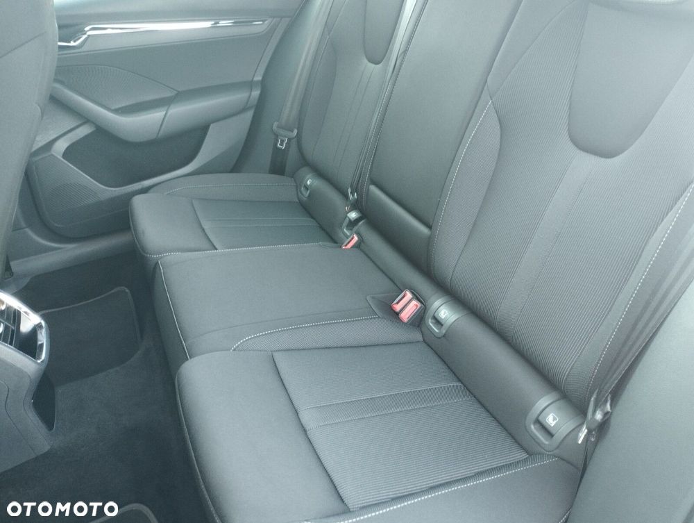 Skoda Octavia 2.0 TDI 4x4 Style DSG - 26