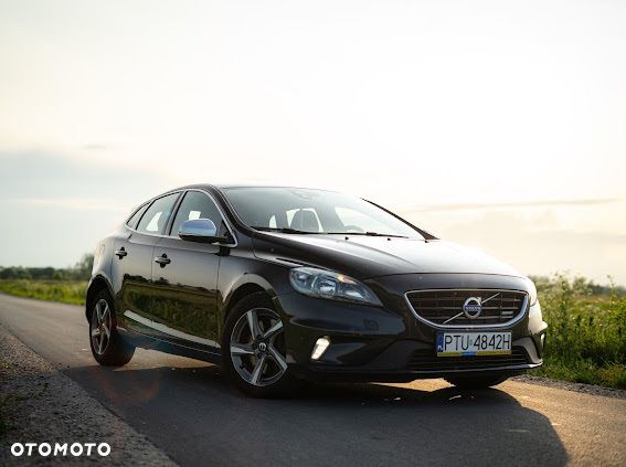Volvo V40 D4 Drive-E R-Design Momentum - 1