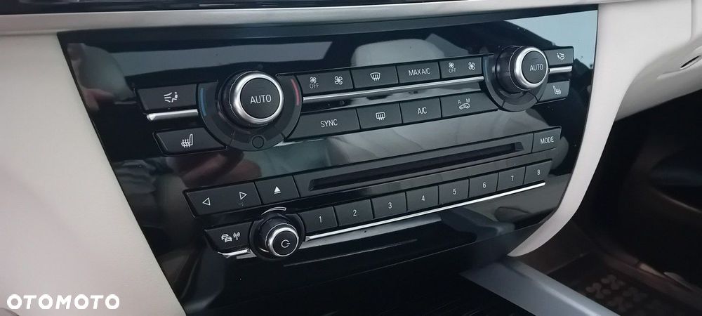 BMW X5 xDrive25d - 10