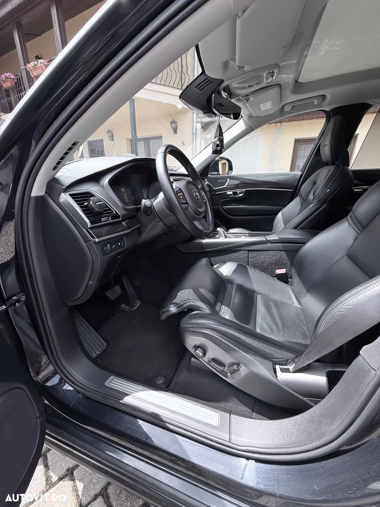 Volvo XC 90 - 18