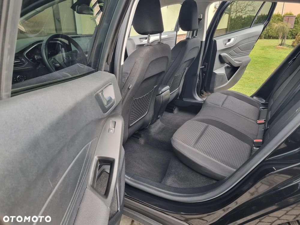 Ford Focus 1.5 EcoBlue SCR Titanium X - 37