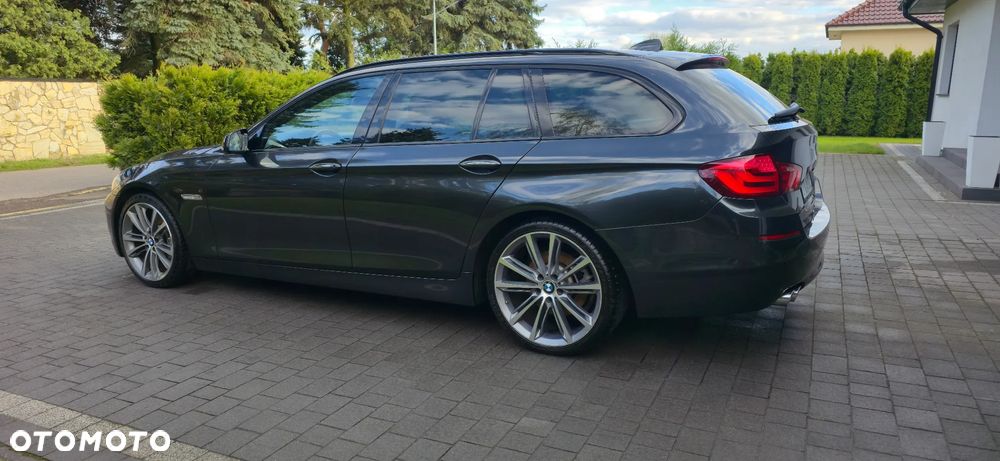 BMW Seria 5 525d Sport-Aut Modern Line - 7