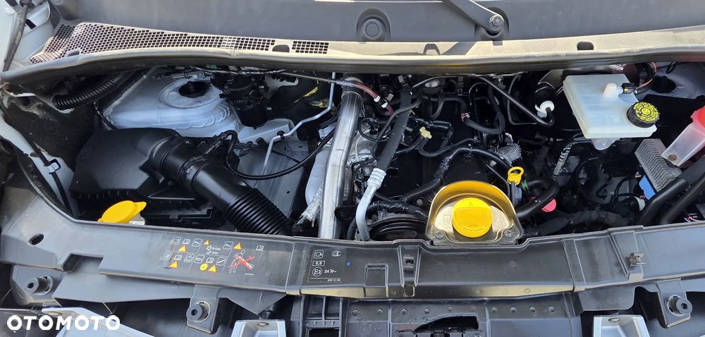 Renault MASTER 2,3 DCI 163 KONNA DOKA BRYGADÓWKA 7 OSOBOWA 3,3M SKRZYNIA KLIMA WEBASTO GWARANCJA BLIŻNIAKI DO 3,5T - 21