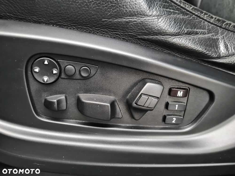 BMW X5 3.0sd - 32