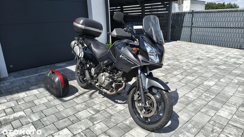 Suzuki V-STROM - 1