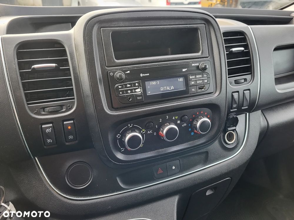 Renault Trafic - 10