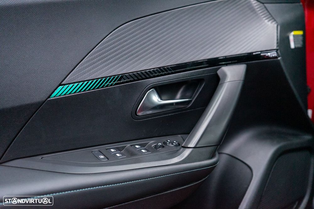 Peugeot 2008 BlueHDi 130 EAT8 Allure Pack - 23