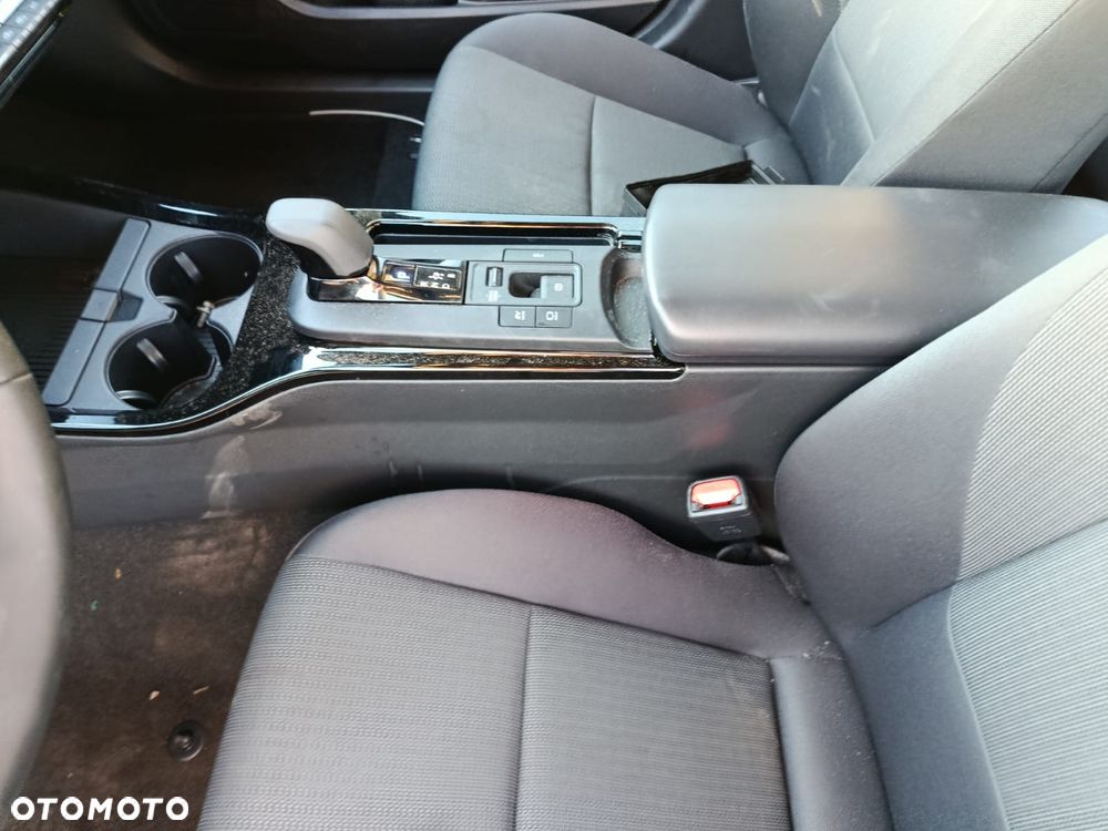 Toyota Prius Hybrid - 10