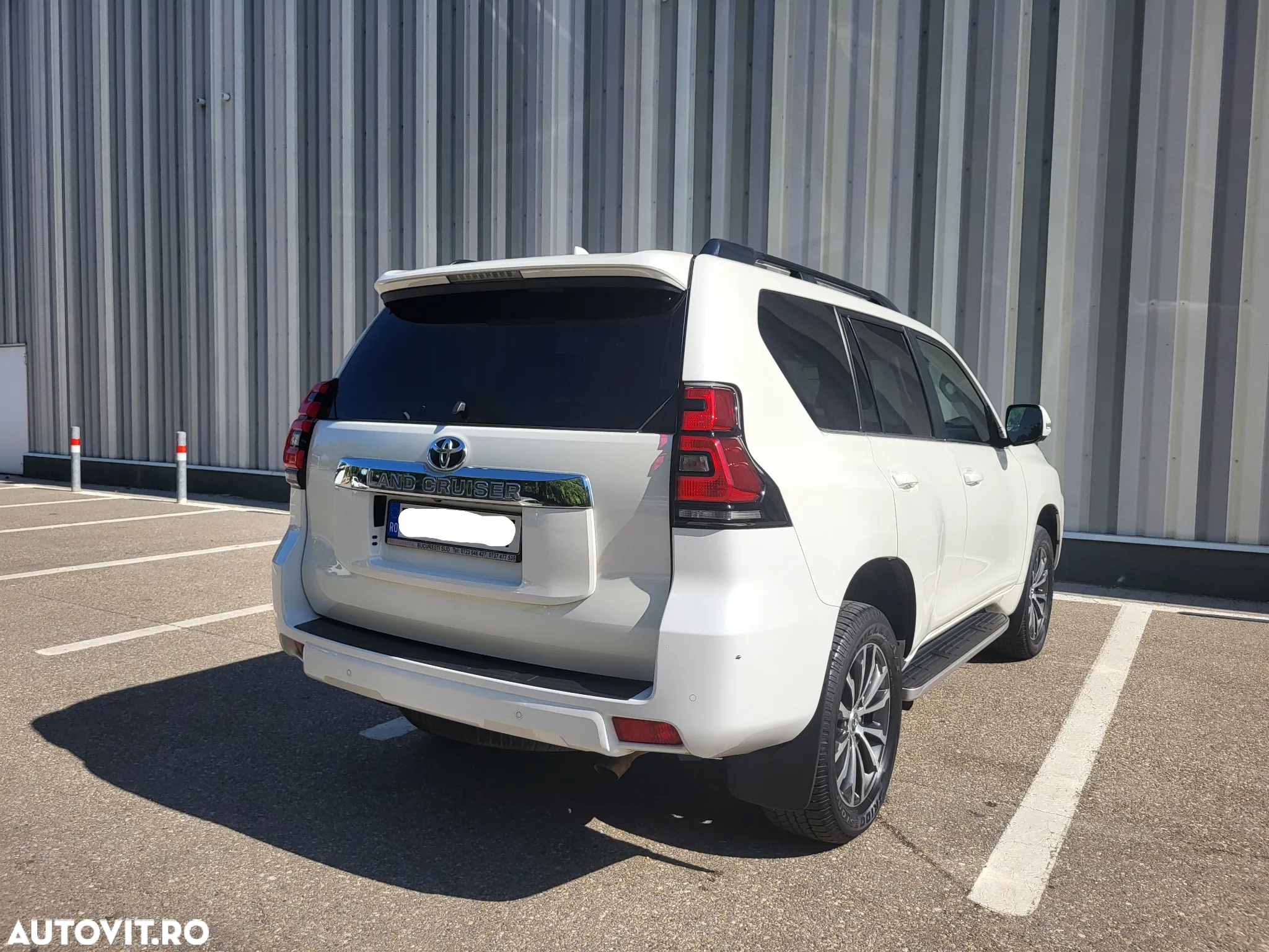 Toyota Land Cruiser 2.8l Turbo D-4D A/T AVS Luxury - 34