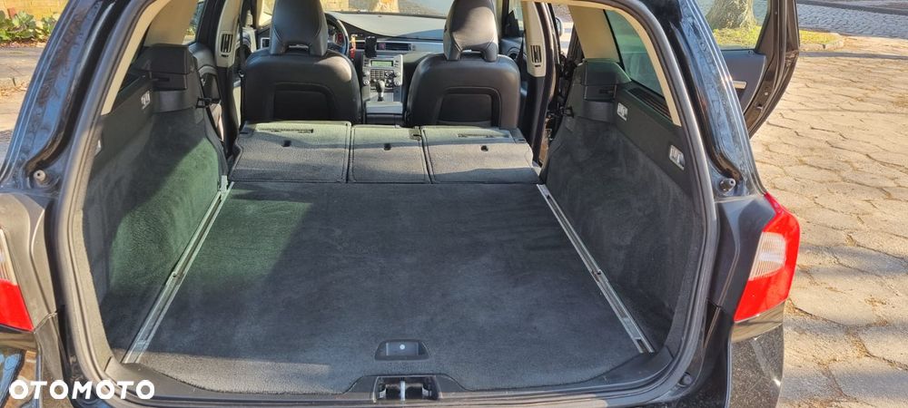Volvo V70 2.4D Summum - 7