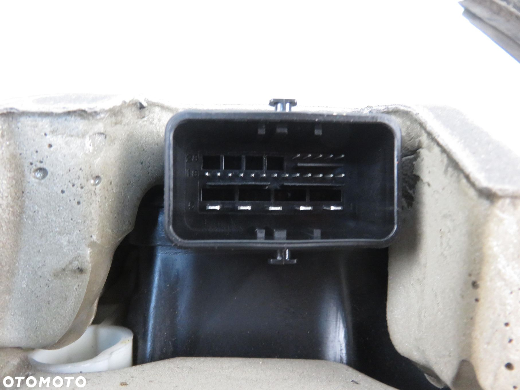 HAMULEC ELEKTRYCZNY PEUGEOT 508 0204790054 - 5