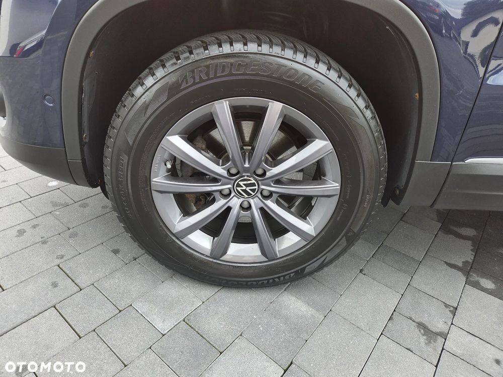 Volkswagen Tiguan 1.4 TSI BlueMotion Technology Exclusive - 28