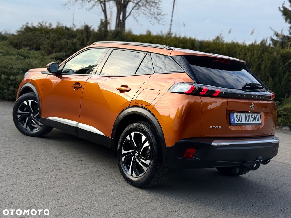 Peugeot 2008 BlueHDi 130 EAT8 Allure Pack - 31