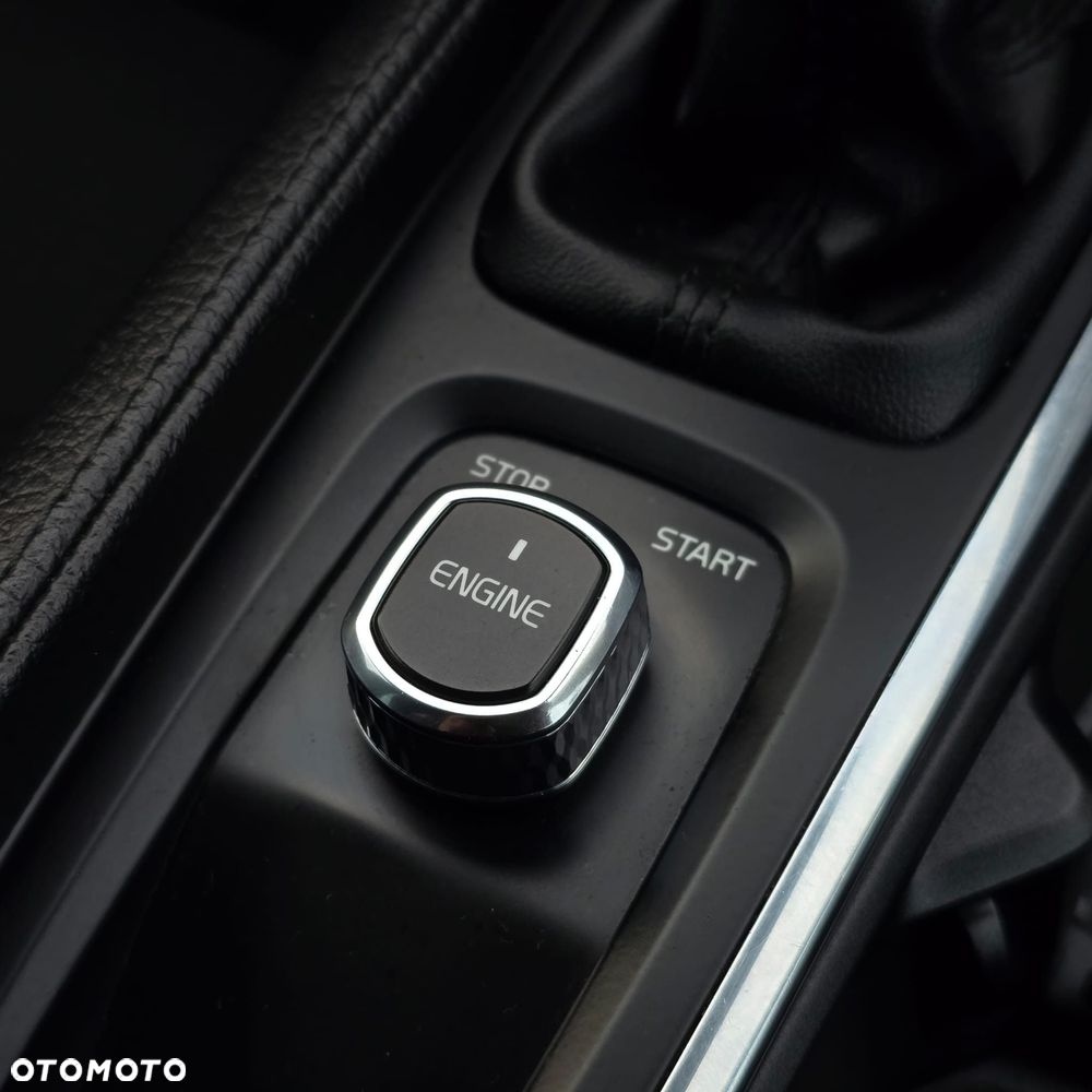 Volvo V90 D3 Momentum Pro - 30