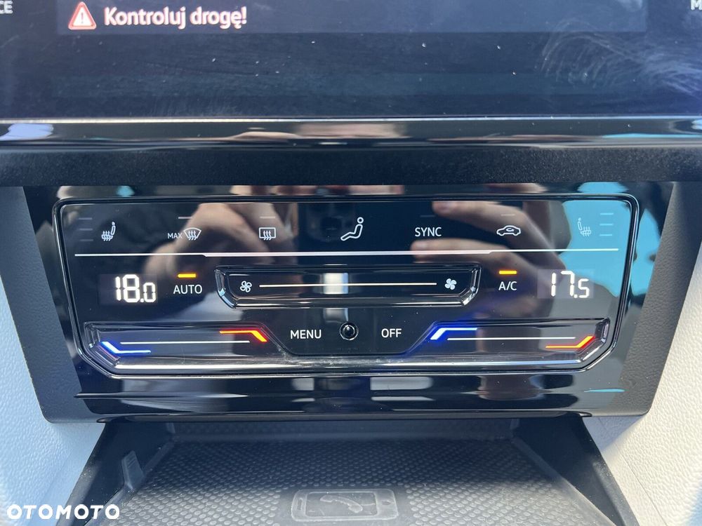 Volkswagen Passat 2.0 TSI Elegance DSG - 17