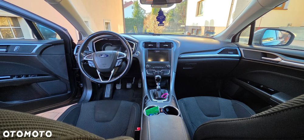 Ford Mondeo 2.0 TDCi STart-Stopp Titanium - 12