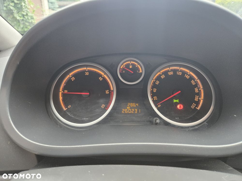 Opel Corsa - 4