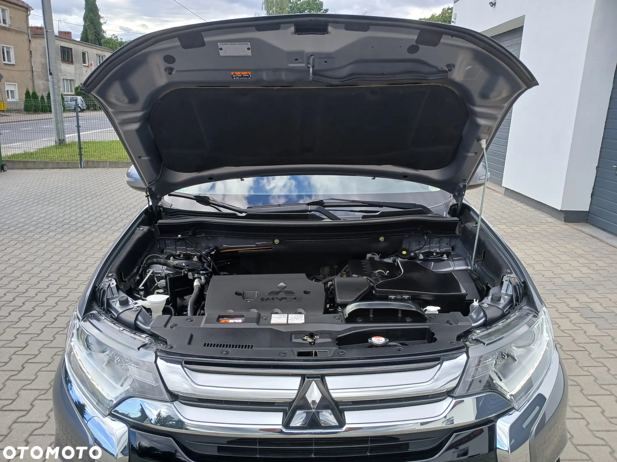 Mitsubishi Outlander 2.0 2WD Diamant - 5