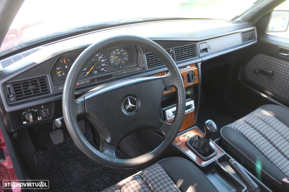 Mercedes-Benz W201 (1982-1993) 190 D 2.5 Turbo - 18