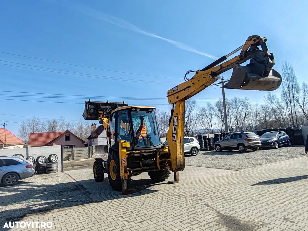 JCB 3CX - 23