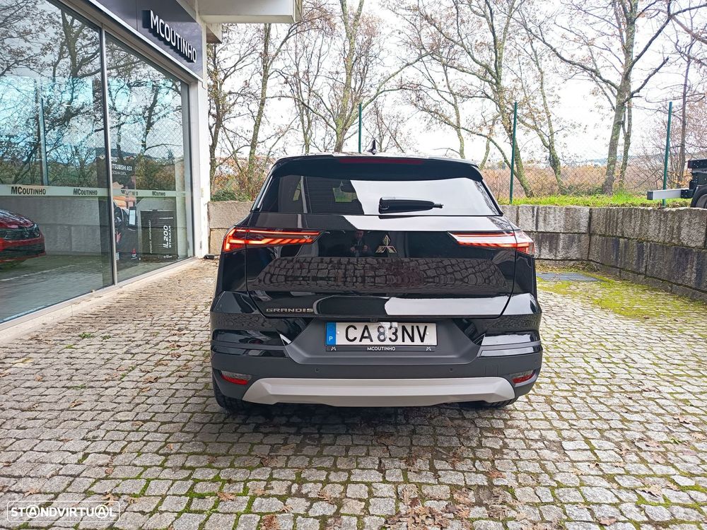 Mitsubishi Grandis - 3