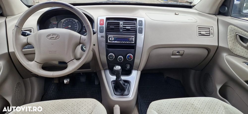 Hyundai Tucson 2.0 CRDI 4WD GLS - 3