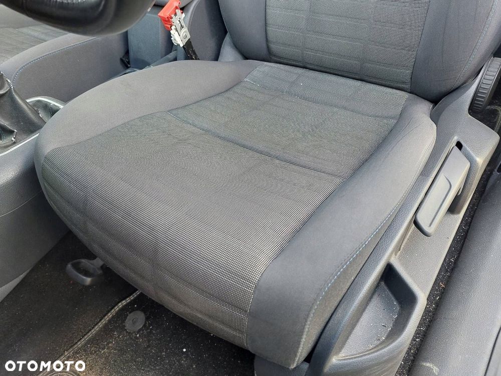 FOTELE KOMPLET LEWY PRAWY KANAPA TYŁ + BOCZKI VOLKSWAGEN GOLF V PLUS - 17