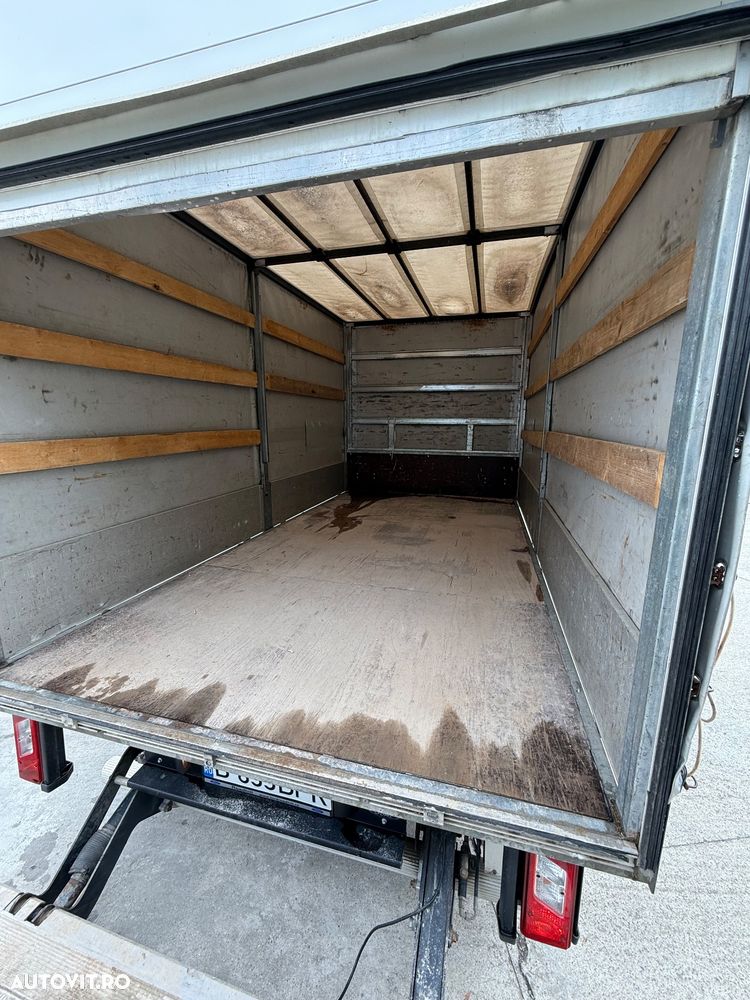 Ford Transit - 25