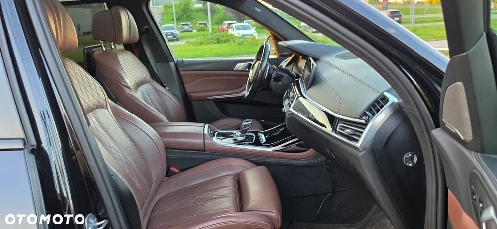 BMW X7 - 14