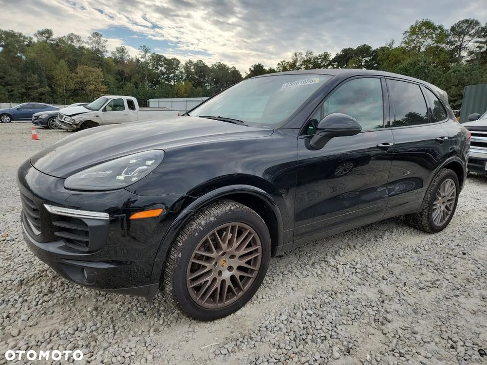 Porsche Cayenne Standard - 1