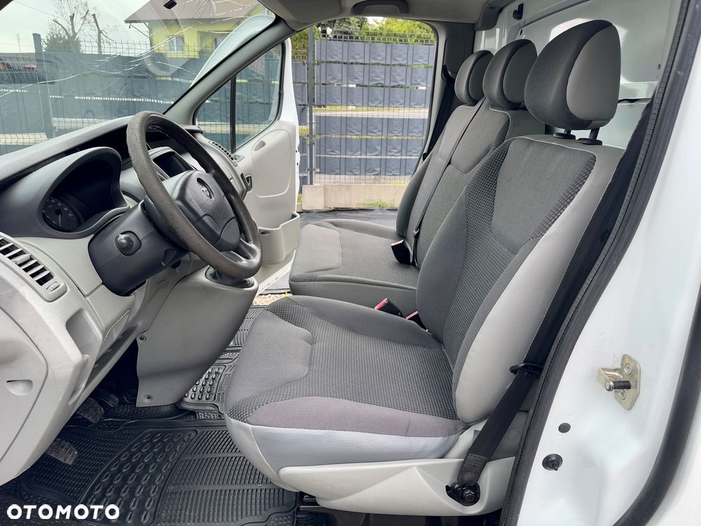 Opel Vivaro - 12
