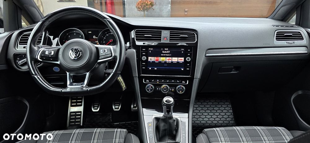 Volkswagen Golf 2.0 TDI BMT GTD - 6