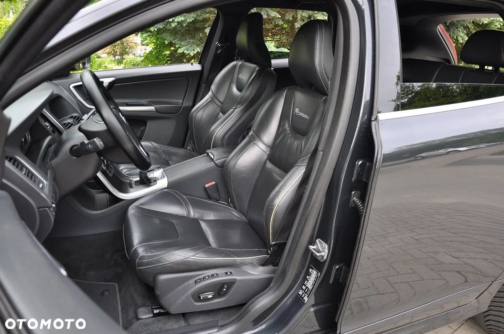 Volvo XC 60 D4 AWD R-Design Summum - 20