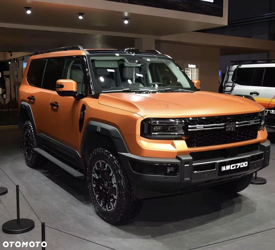 Jetour Traveller - 5