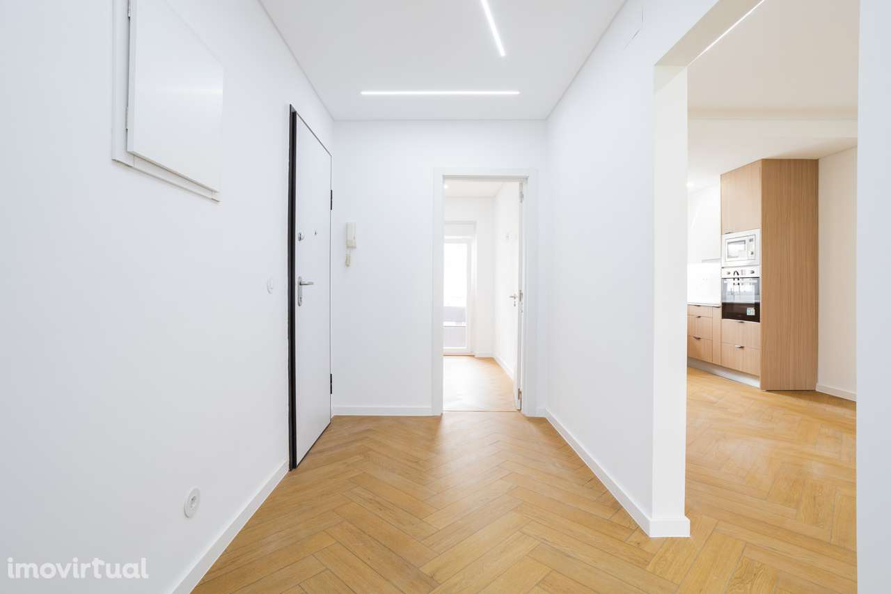 Magnífico T3  Remodelado Junto de Vila Chã: O Seu Refúgio Tranquilo co - Grande imagem: 4/34