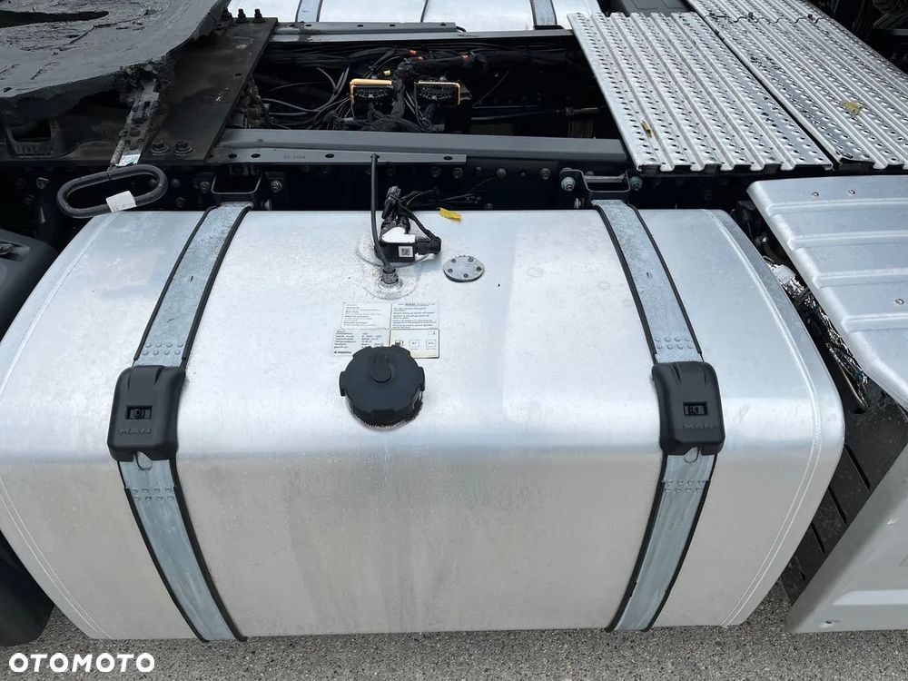 MAN TGX 18.470 4x2 BL SA - 13