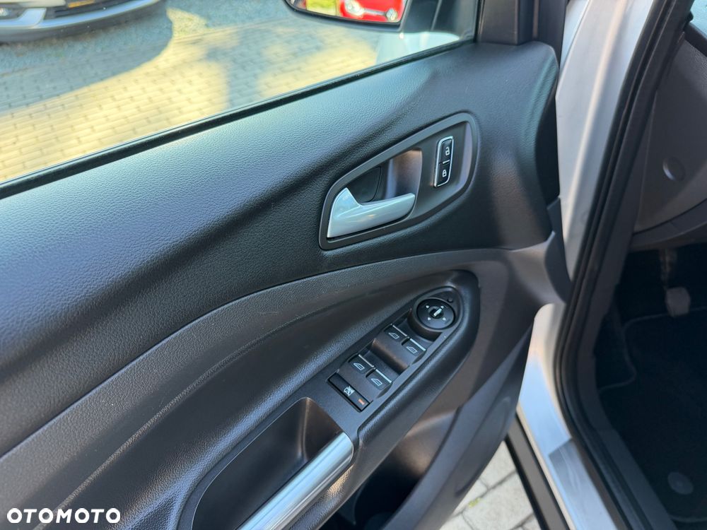 Ford Kuga 2.0 TDCi 4x4 Titanium - 21