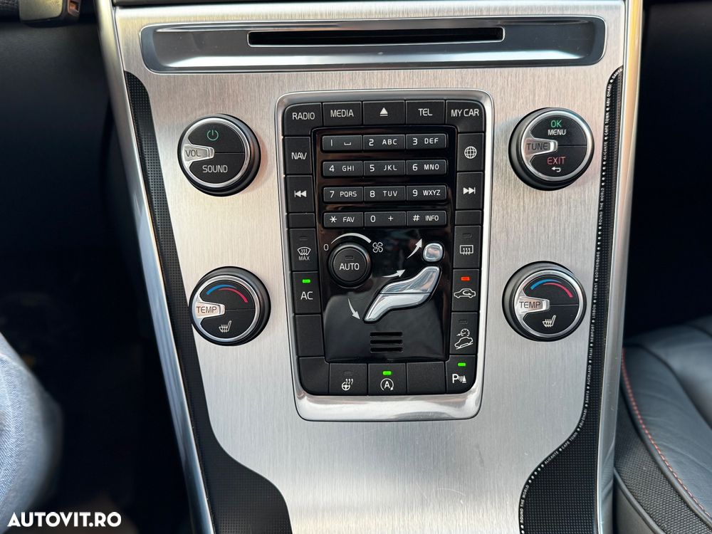 Volvo XC 60 D5 AWD Geartronic Linje Inscription - 37