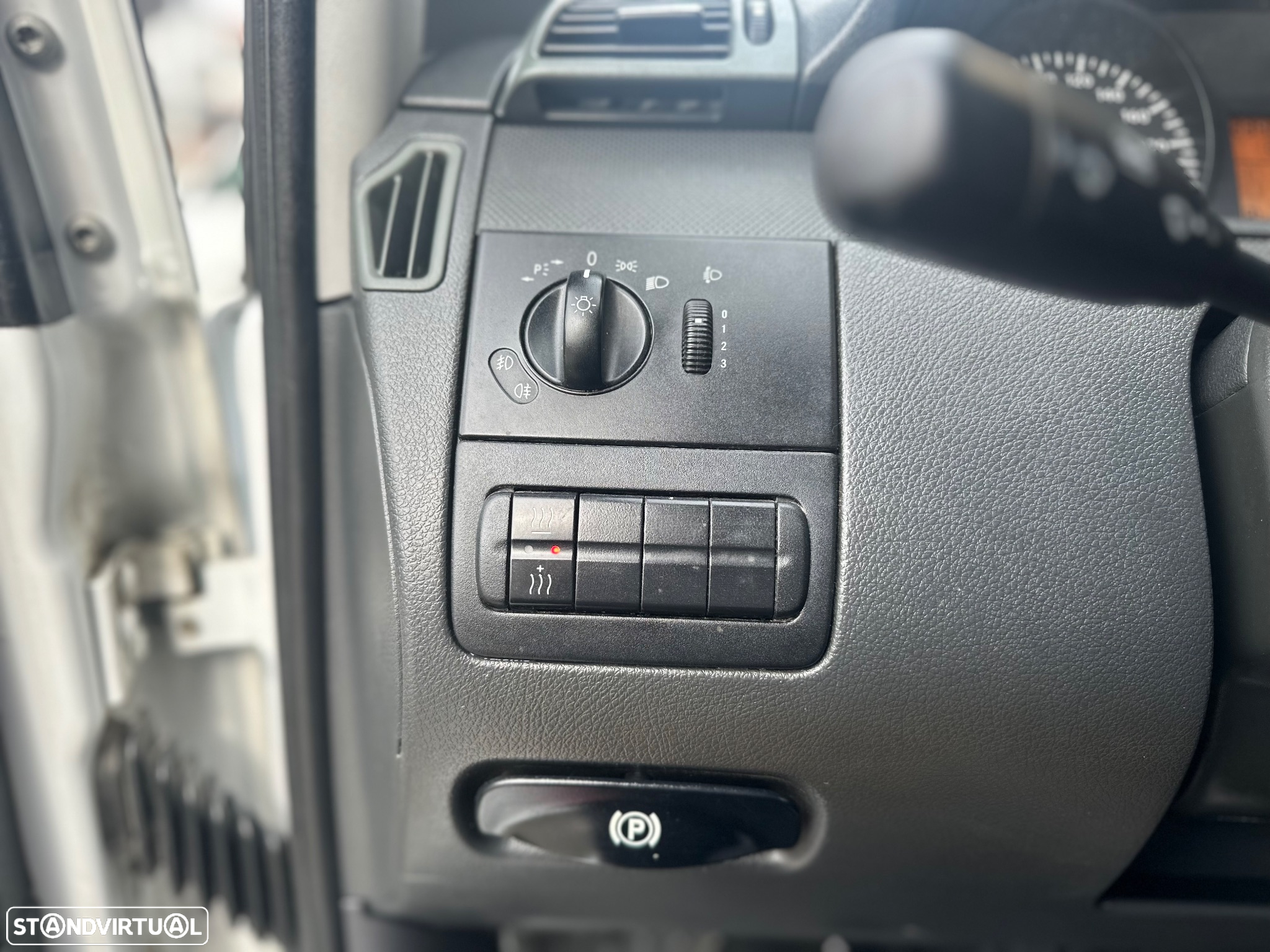 Mercedes-Benz Vito 110cdi Clima + Banco aquecido - 16