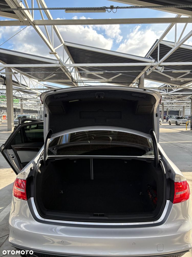 Audi A4 Limousine - 20