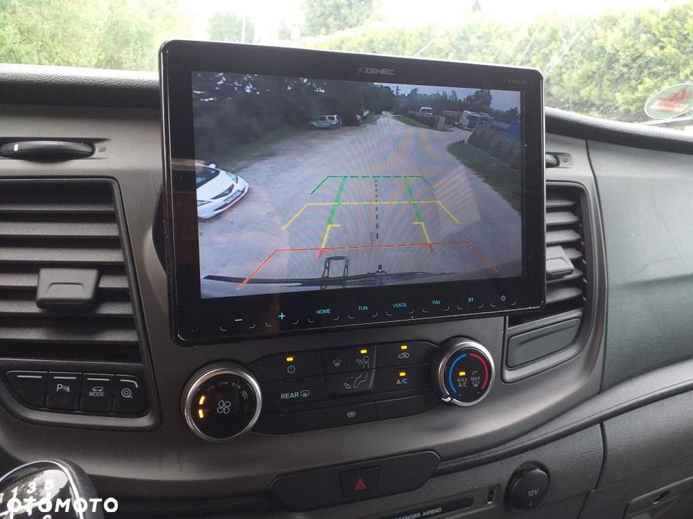 Ford Transit 4X4 CARADO  4 - Osobowy - 12