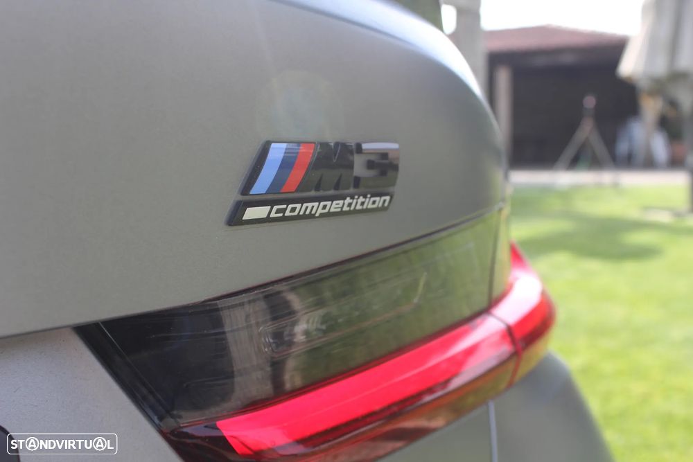 BMW M3 Competition xDrive Pack 50 anos M - 11