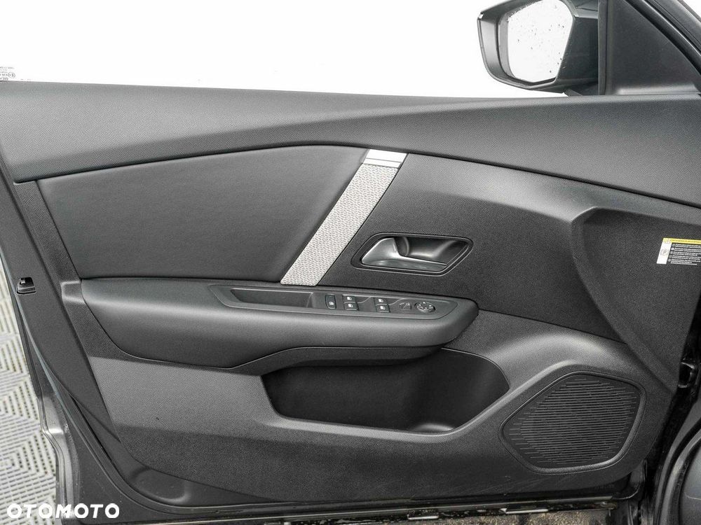 Citroën C4 1.2 PureTech Max S&S EAT8 - 13